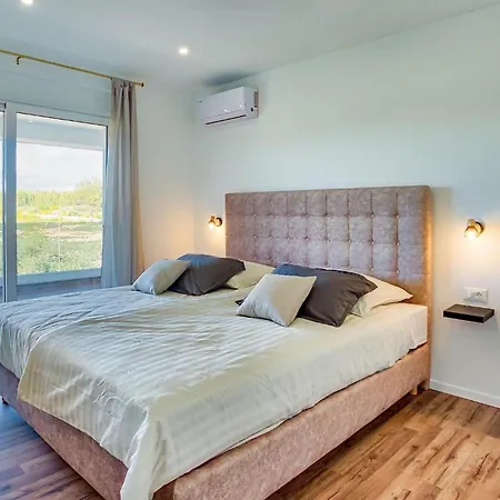 Vikendica Vlahov Iii