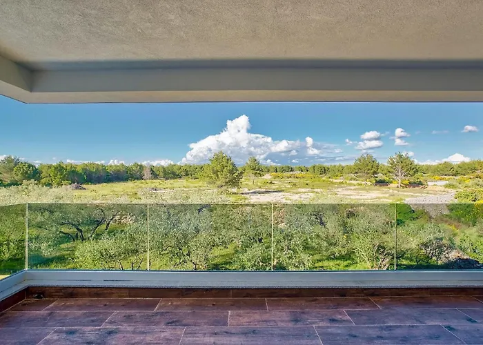 בית נופש Vlahov Iii שיבניק